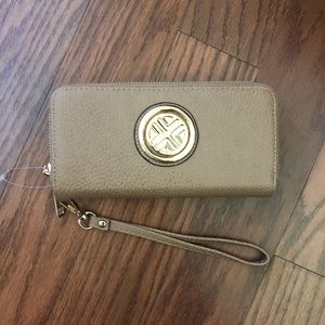 Tan wristlet